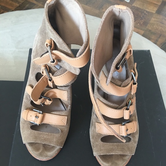 Surface to Air gently used wedge shoes - Picture 2 of 5